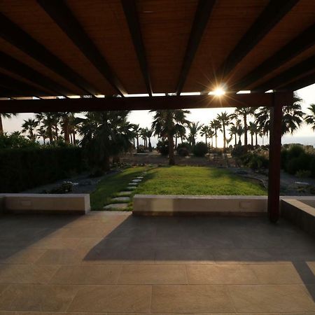 Yulya Villa By Taimoura Paphos Buitenkant foto