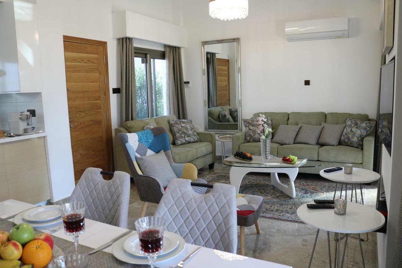 Yulya Villa By Taimoura Paphos Buitenkant foto