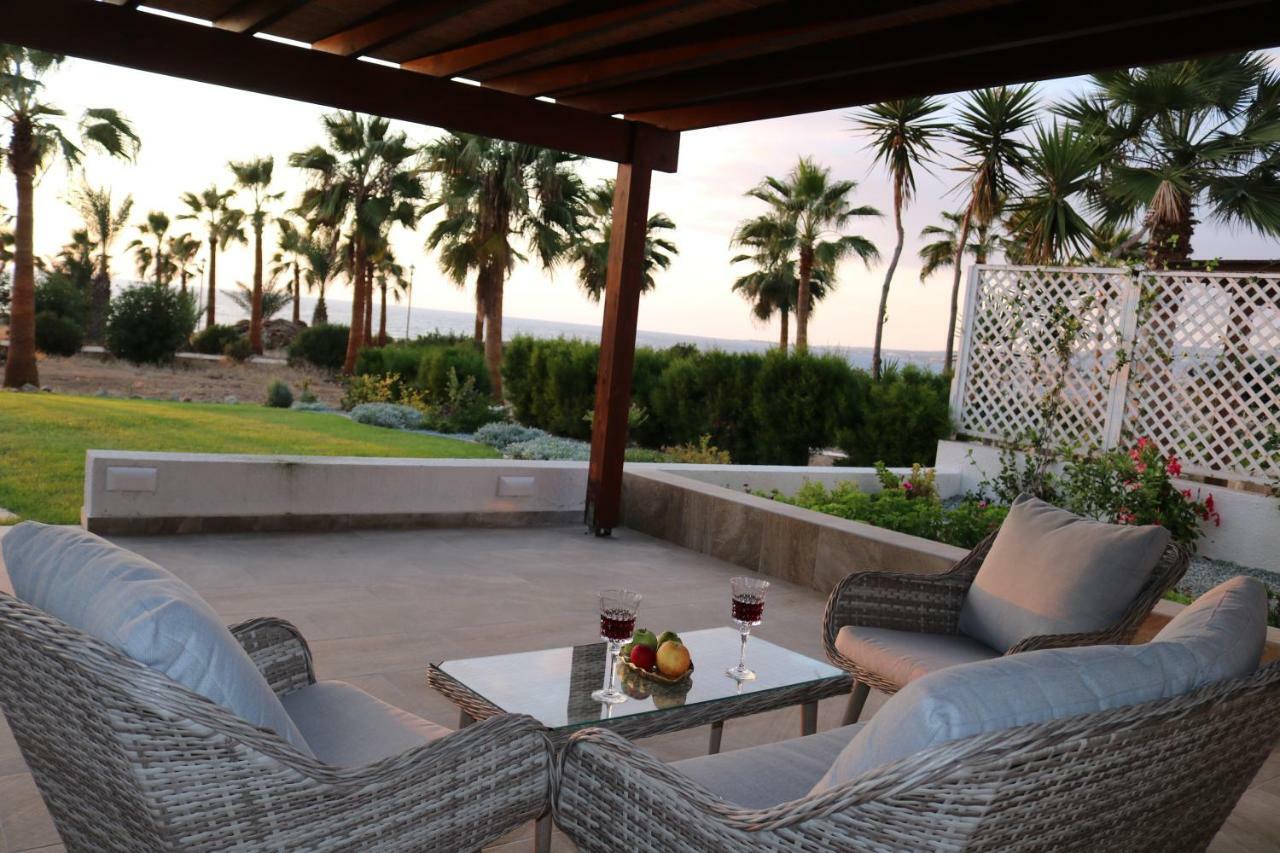 Yulya Villa By Taimoura Paphos Buitenkant foto