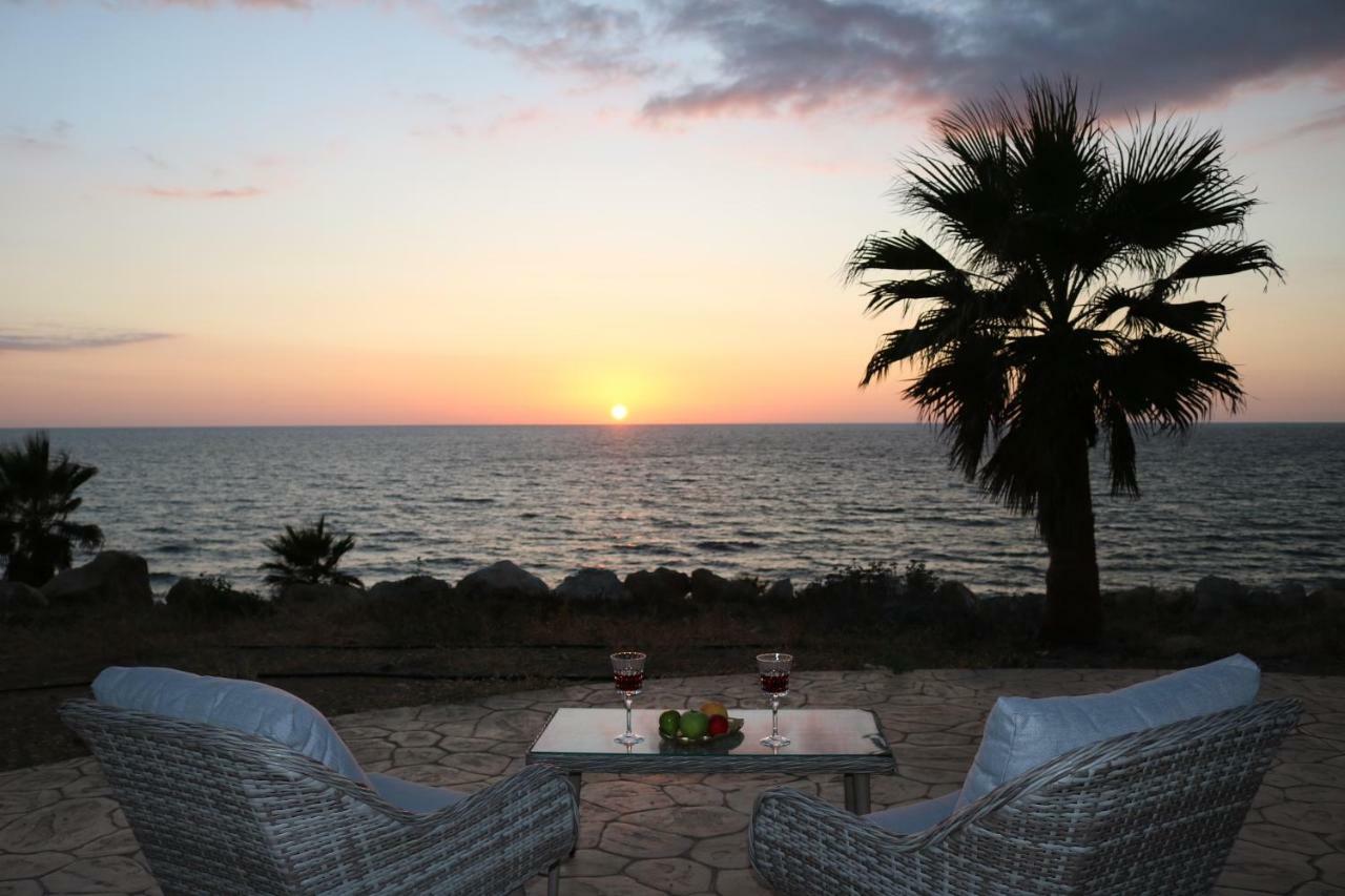 Yulya Villa By Taimoura Paphos Buitenkant foto